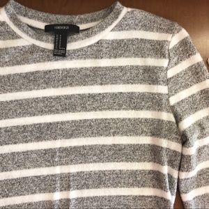 Forever 21 Long Sleeve Sweater - Medium